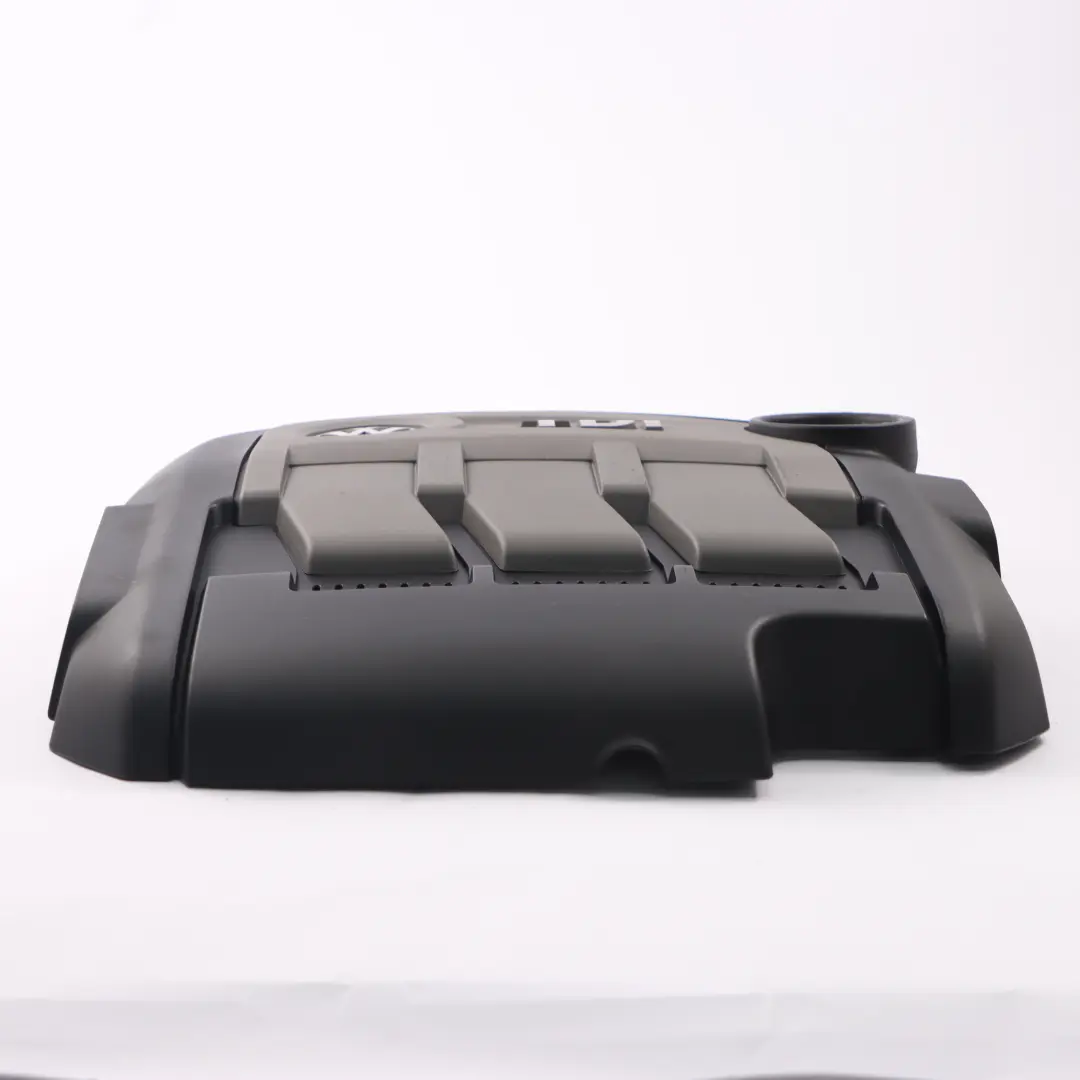 CFWA Diesel Pokrywa Silnika do VW Polo MK 5 6R 1.2 TDI o numerze 03P103925 VW Polo MK 5 6R 1.2 TDI CFWA Diesel Pokrywa Silnika - SKU 03P103925 - Numer Części 03P103925