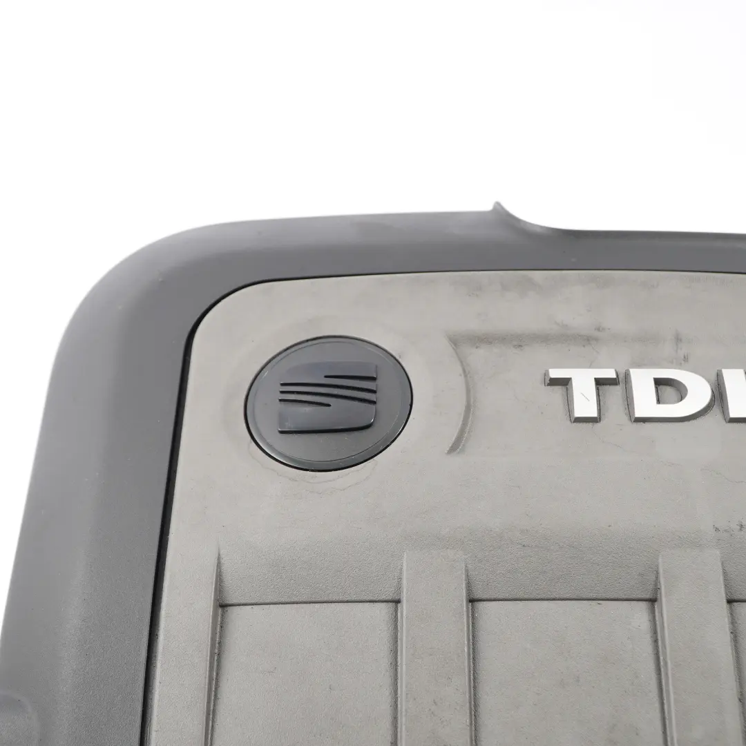 6J 1.2 TDI CFW Diesel Top Motorabdeckung Isolierung für Seat Ibiza MK 4 mit Teilenummer 03P103925B Seat Ibiza MK 4 6J 1.2 TDI CFW Diesel Top Motorabdeckung Isolierung - SKU 03P103925B - Teilenummer 03P103925B