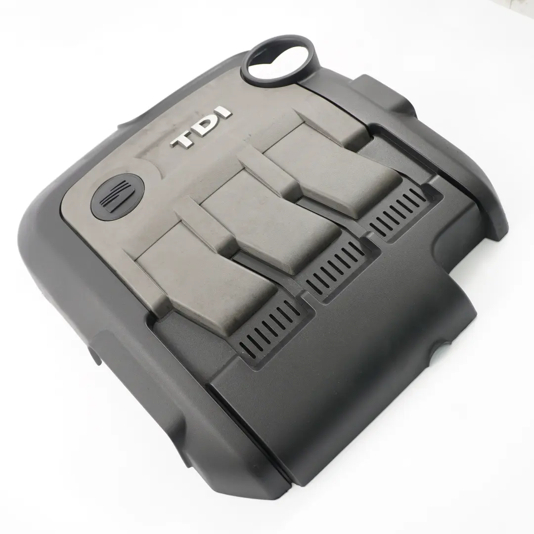 Seat Ibiza MK 4 6J 1.2 TDI CFW Isolation du capot supérieur du moteur - SKU 03P103925B - Numéro de pièce 03P103925B