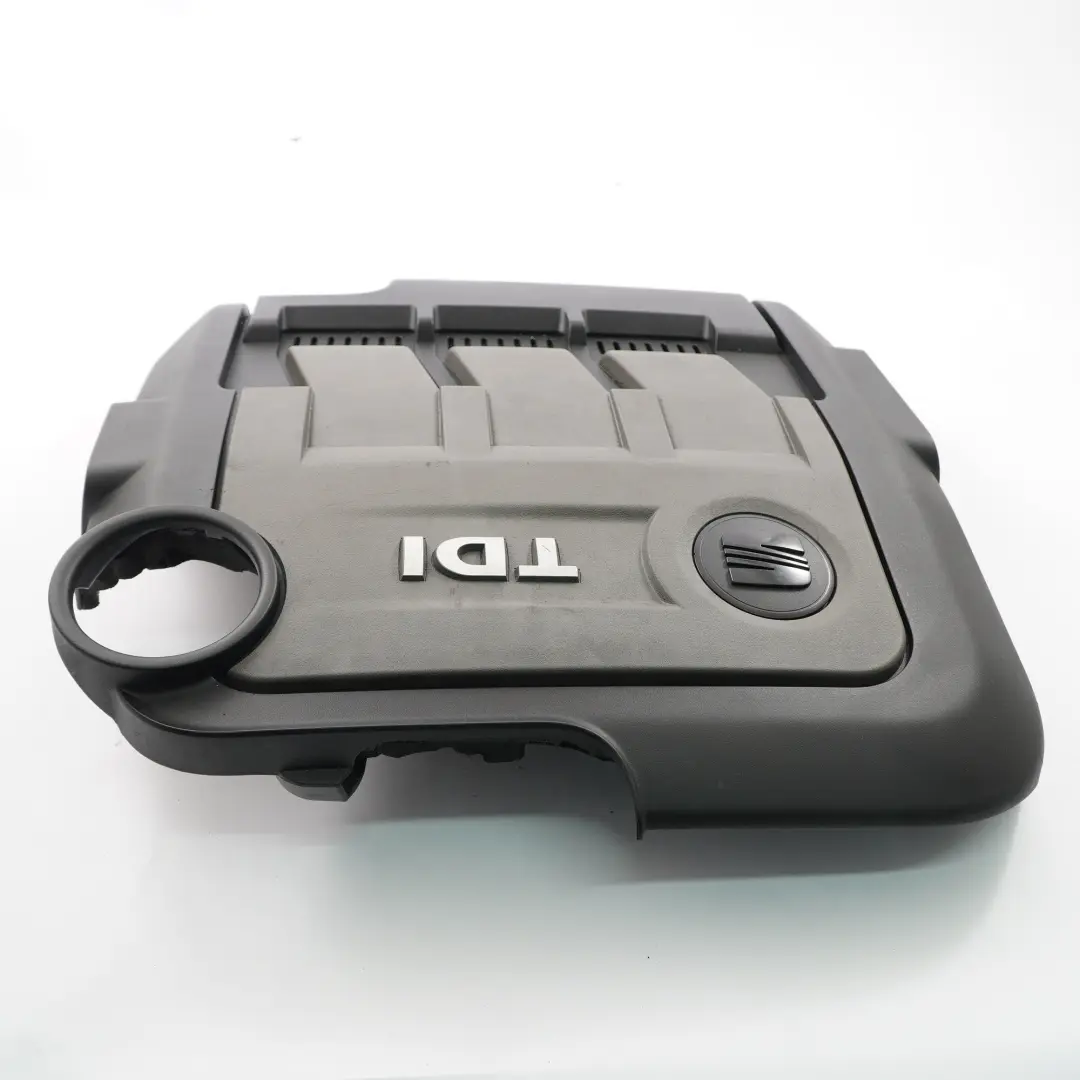 Seat Ibiza MK 4 6J 1.2 TDI CFW Isolation du capot supérieur du moteur - SKU 03P103925B - Numéro de pièce 03P103925B