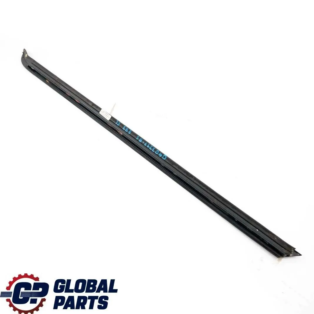 Listwa szyby lewa przód BMW E83 X3 glanzschwarz do o numerze 0403317 Listwa szyby lewa przód BMW E83 X3 glanzschwarz - SKU P0403317-BS - Numer Części 0403317