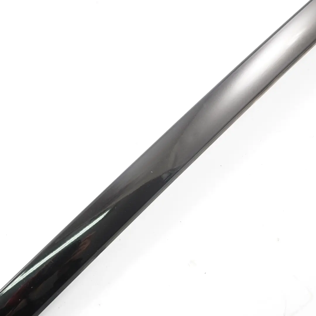 BMW E83 Parabrezza Sinistro Modanatura Gocciolatoio Rubinschwarz Ruby Nero S23 - SKU 0403317-RUB - Numero di parte 0403317