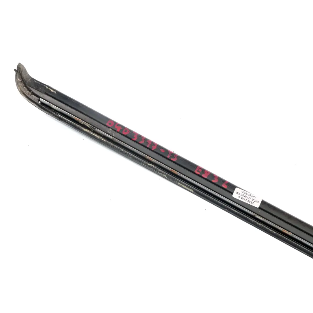 BMW X3 E83 Moulure de pare-brise gauche Titansilber Titanium Silver - SKU 0403317-TS - Numéro de pièce 0403317