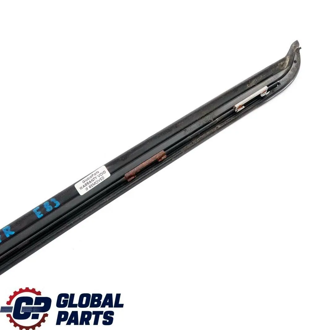 BMW E83 Delantero Derecho O / S Parabrisas Moldura De goteo Trim Negro Zafiro - SKU P0403319-BS - Número de pieza 0403319