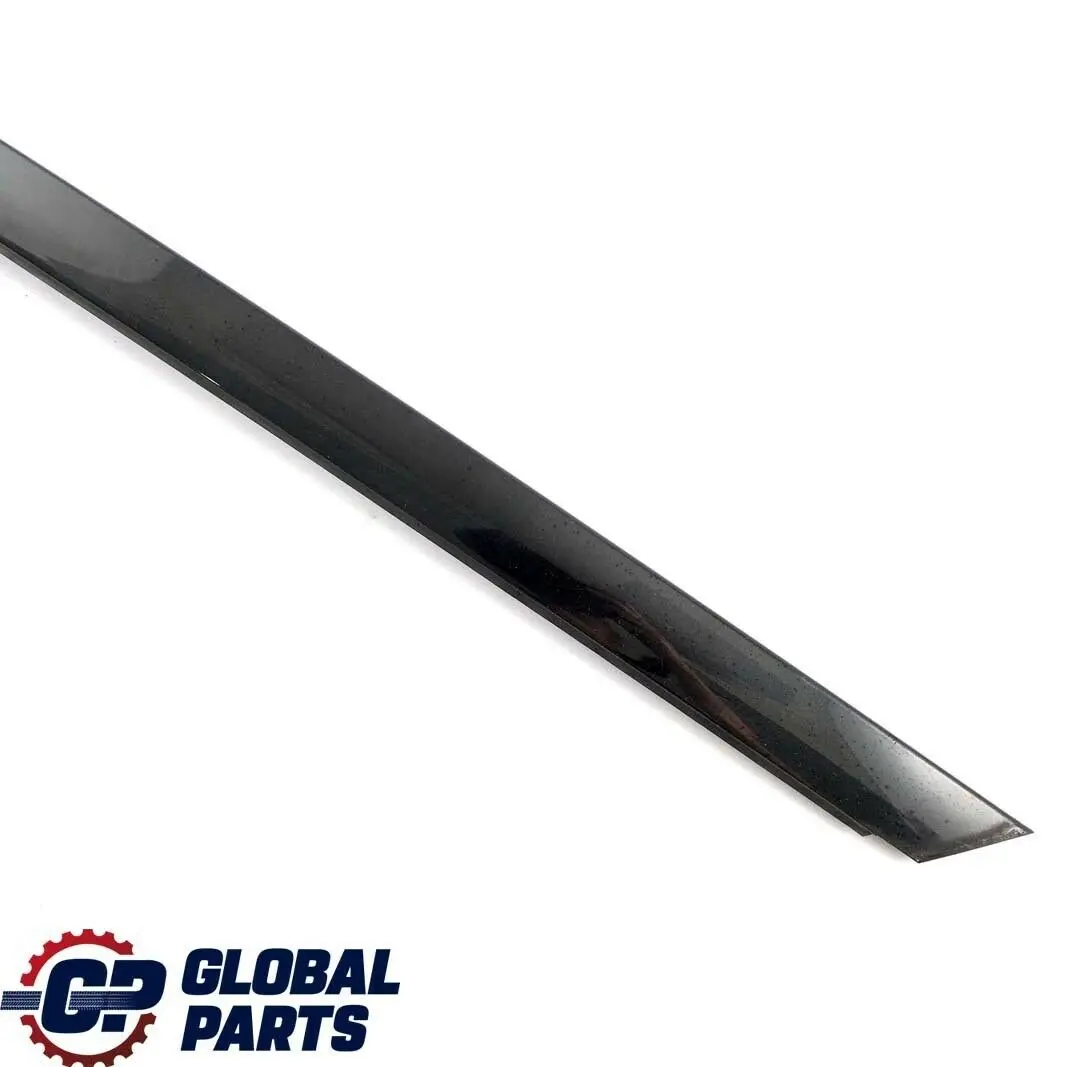 Anteriore Destra O/S Parabrezza Gocciolamento Modanatura Nero Zaffiro per BMW X3 E83 con numero di parte 0403319 BMW X3 E83 Anteriore Destra O/S Parabrezza Gocciolamento Modanatura Nero Zaffiro - SKU P0403319-BS - Numero di parte 0403319