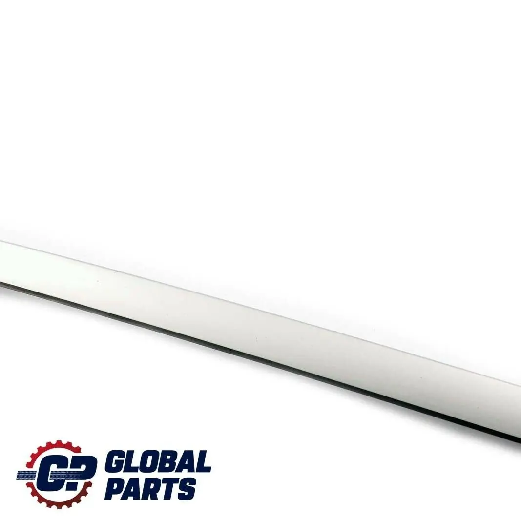 BMW X3 E83 Joint De Gouttière De Pare-Brise Droit Couleur Argent Titane - SKU 0403319-TS - Numéro de pièce 0403319