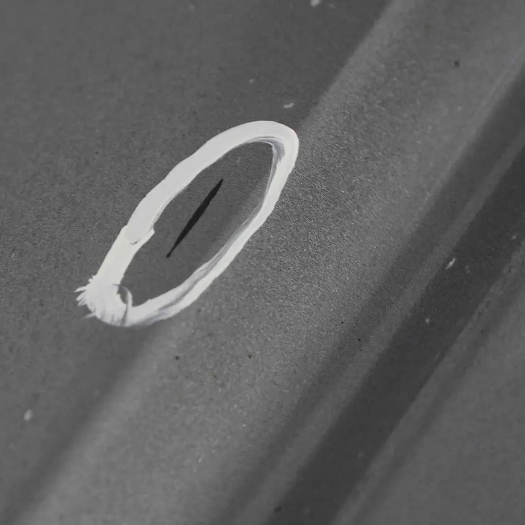 Cubre umbral De puerta Faldon Izquierdo Gris Silbergrau - A08 para BMW X3 E83 M Sport con número de pieza 0403480 BMW X3 E83 M Sport Cubre umbral De puerta Faldon Izquierdo Gris Silbergrau - A08 - SKU 0403480-SBG2 - Número de pieza 0403480