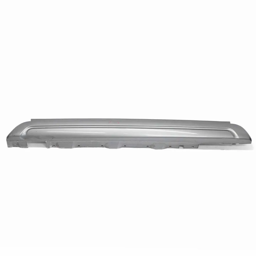 Cubre Umbral De Puerta Faldon Izquierdo Gris Spacegrau - A52 para BMW X3 E83 M Sport con número de pieza 0403480 BMW X3 E83 M Sport Cubre Umbral De Puerta Faldon Izquierdo Gris Spacegrau - A52 - SKU 0403480-SCG - Número de pieza 0403480