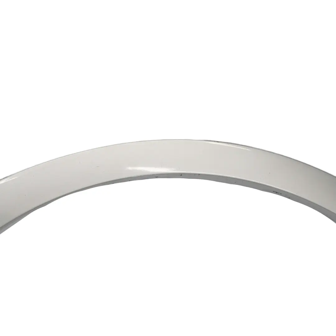 Cubre Paso De Rueda Delantero Derecho M Sport Titansilber Plata - 354 para BMW X3 E83 con número de pieza 0403484 BMW X3 E83 Cubre Paso De Rueda Delantero Derecho M Sport Titansilber Plata - 354 - SKU 0403484-TS2 - Número de pieza 0403484