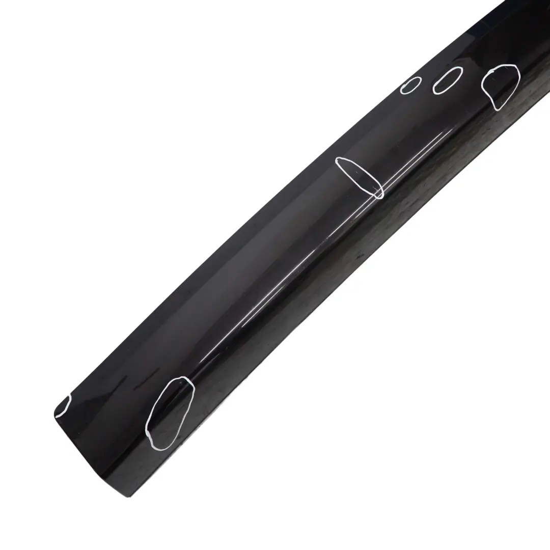 BMW Embellecedor porton trasero M Sport Tapa maletero Rubinschwarz Negro - S23 - SKU 0403511-RUB - Número de pieza 0403511