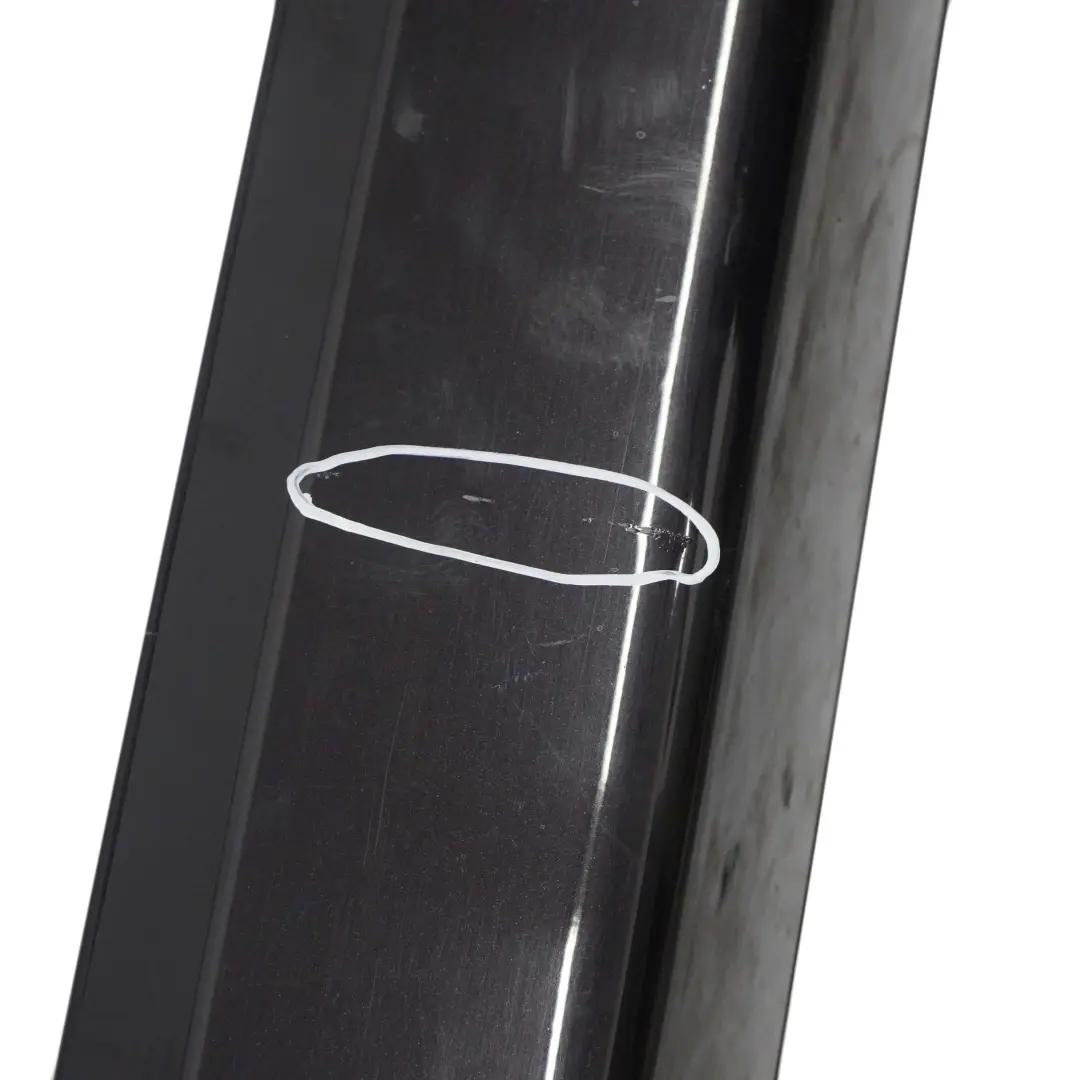 Embellecedor porton trasero M Sport Tapa maletero Rubinschwarz Negro - S23 para BMW con número de pieza 0403511 BMW Embellecedor porton trasero M Sport Tapa maletero Rubinschwarz Negro - S23 - SKU 0403511-RUB - Número de pieza 0403511