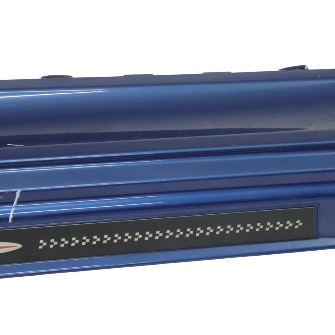 Linke Schwellerleiste Seitenverkleidung Lightning Blue - A63 für Mini R56 R57 JCW mit Teilenummer 0404115 Mini R56 R57 JCW Linke Schwellerleiste Seitenverkleidung Lightning Blue - A63 - SKU 0404115-LB - Teilenummer 0404115