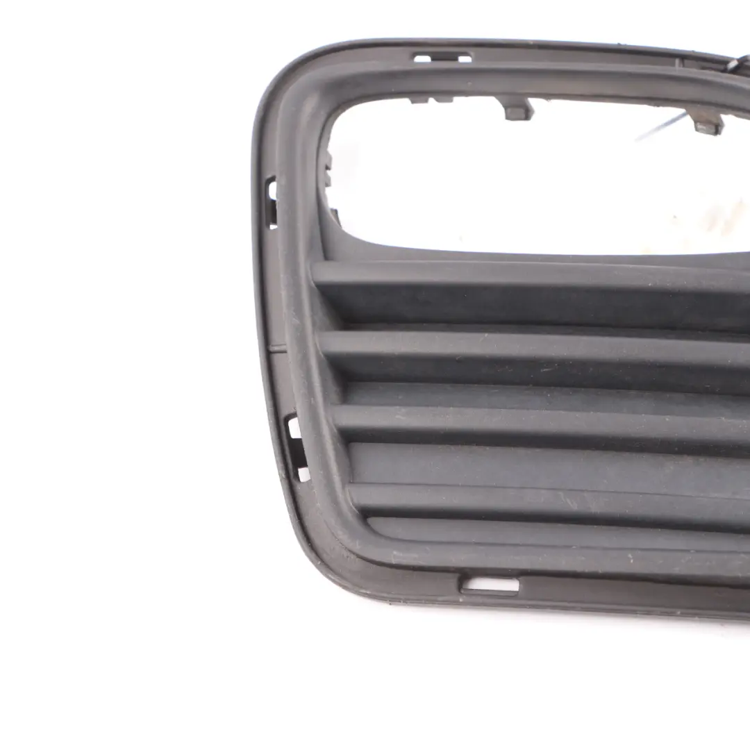 Mini JCW F56 Rejilla parachoques trasero Aerokit Rejilla Trim Izquierda 7351655 - SKU 0413257 - Número de pieza 0413257