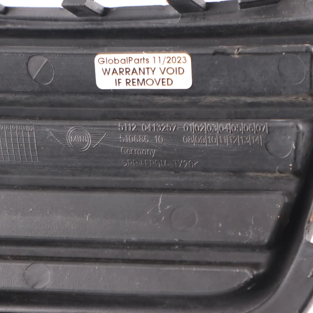 Rejilla parachoques trasero Aerokit Rejilla Trim Izquierda 7351655 para Mini JCW F56 con número de pieza 0413257 Mini JCW F56 Rejilla parachoques trasero Aerokit Rejilla Trim Izquierda 7351655 - SKU 0413257 - Número de pieza 0413257