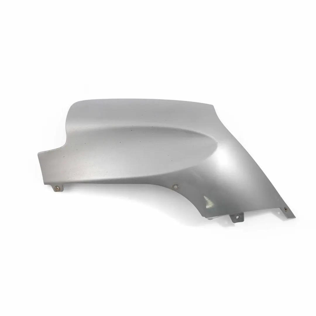 Parachoques Trasero Izquierdo Aero Tapa Lateral Gris Spacegrau - A52 para BMW X5 E70 con número de pieza 0413819 BMW X5 E70 Parachoques Trasero Izquierdo Aero Tapa Lateral Gris Spacegrau - A52 - SKU 0413819-SCG - Número de pieza 0413819