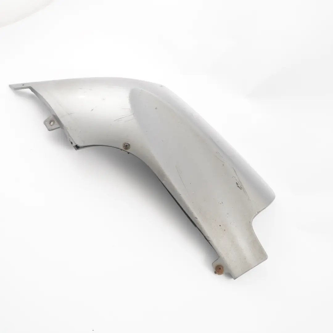 Parachoques Trasero Derecho Aero Tapa Lateral Inferior Spacegrau A52 para BMW X5 E70 con número de pieza 0413820 BMW X5 E70 Parachoques Trasero Derecho Aero Tapa Lateral Inferior Spacegrau A52 - SKU 0413820-SCG1 - Número de pieza 0413820