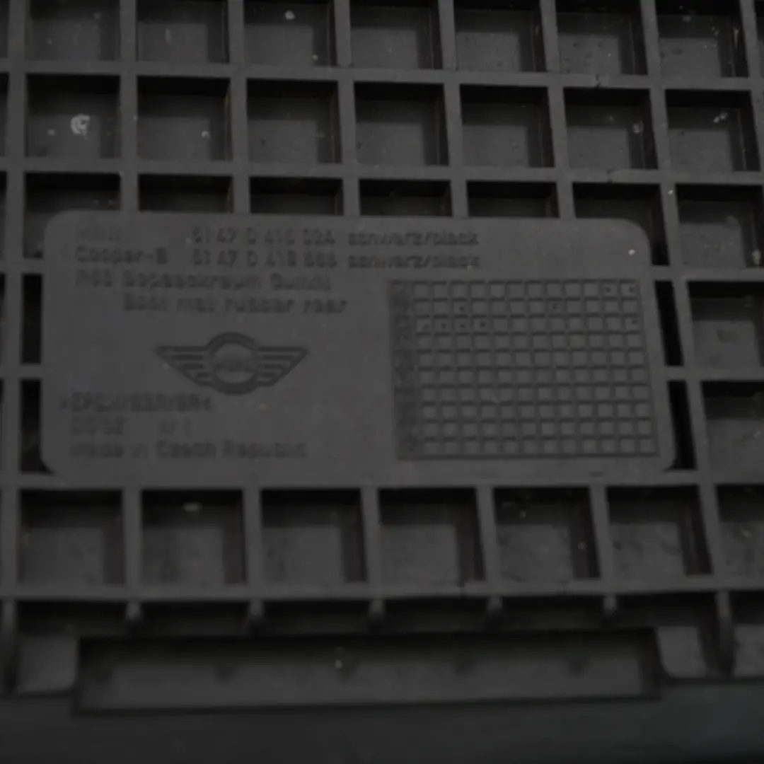 Maletero Compartimento equipajes Alfombrilla goma para Mini R56 R58 R59 con número de pieza 0415024 Mini R56 R58 R59 Maletero Compartimento equipajes Alfombrilla goma - SKU 0415024 - Número de pieza 0415024
