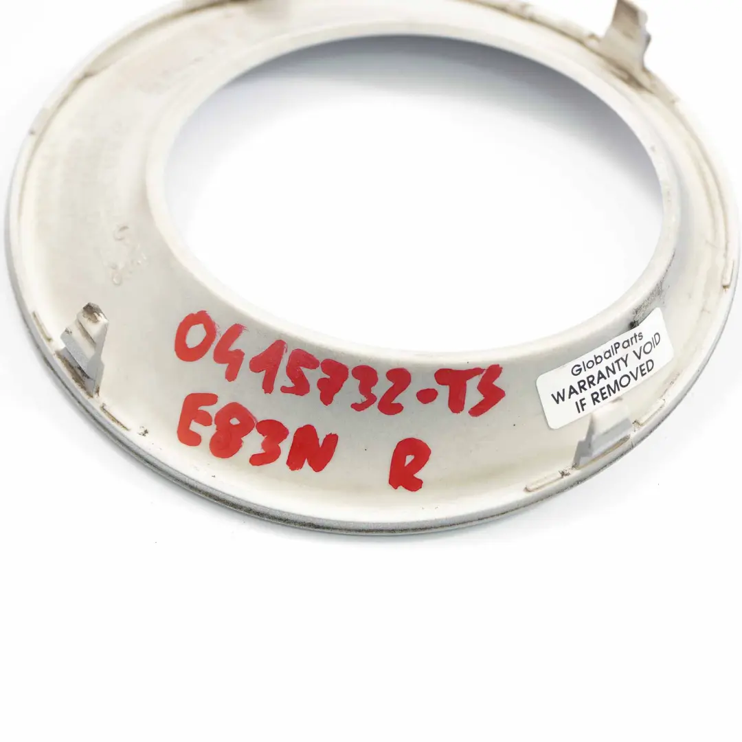 Cache Phares antibrouillard Avant Droit Pare-chocs Argent Titan pour BMW X3 E83 LCI à propos du numéro de pièce 0415732 BMW X3 E83 LCI Cache Phares antibrouillard Avant Droit Pare-chocs Argent Titan - SKU 0415732-TS - Numéro de pièce 0415732