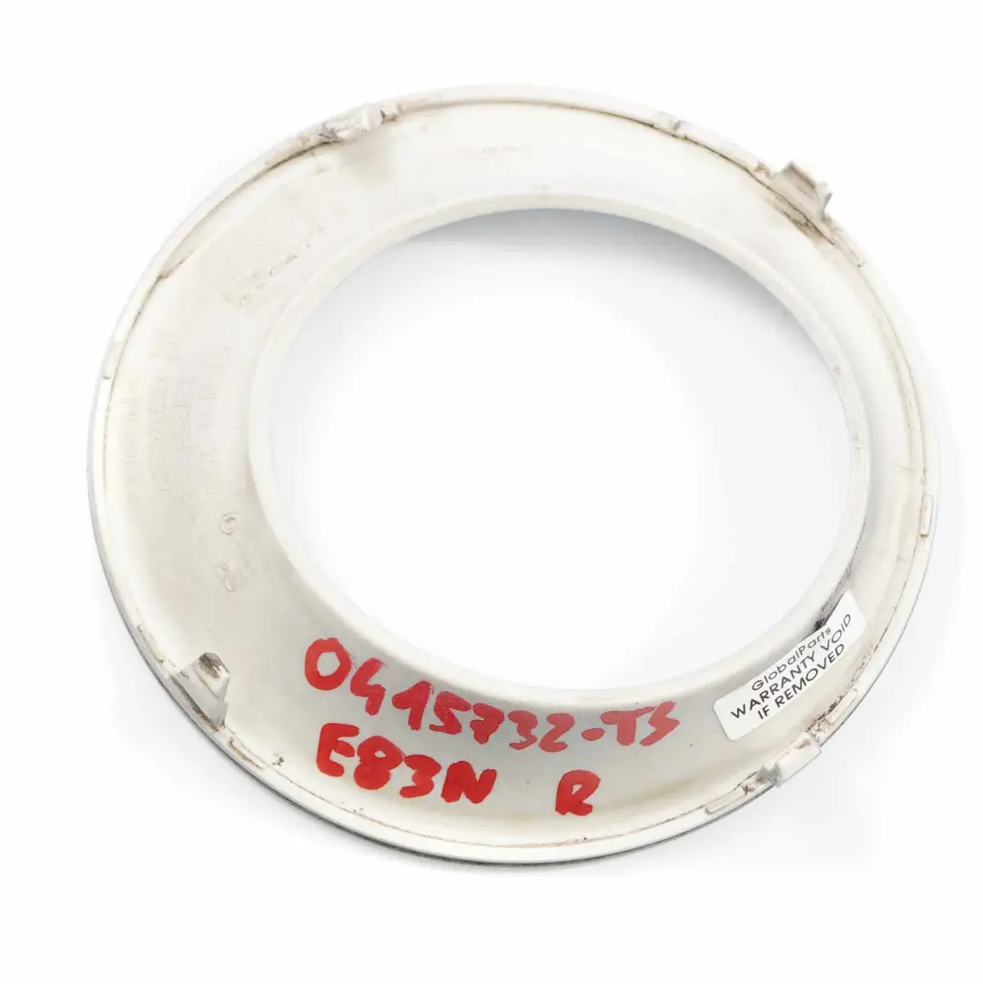 Copertura Fendinebbia Paraurti anteriore destro Titan Argento 354 per BMW X3 E83 LCI con numero di parte 0415732 BMW X3 E83 LCI Copertura Fendinebbia Paraurti anteriore destro Titan Argento 354 - SKU 0415732-TS - Numero di parte 0415732