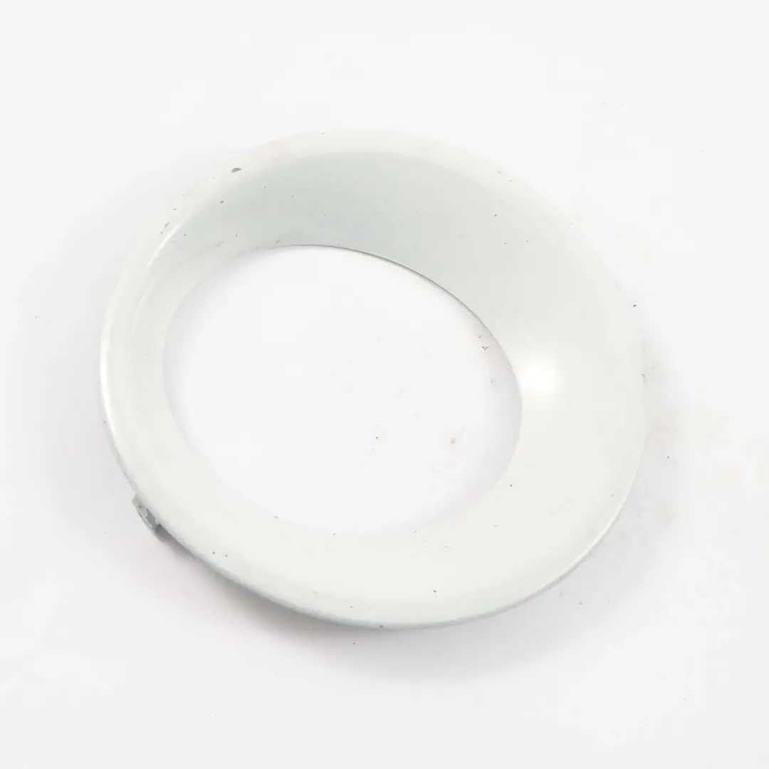 Tapa Faro Antiniebla BMW LCI Parachoques Delantero Izquierdo Pintado Blanco para con número de pieza 0415733 Tapa Faro Antiniebla BMW LCI Parachoques Delantero Izquierdo Pintado Blanco - SKU 0415733-WHI - Número de pieza 0415733