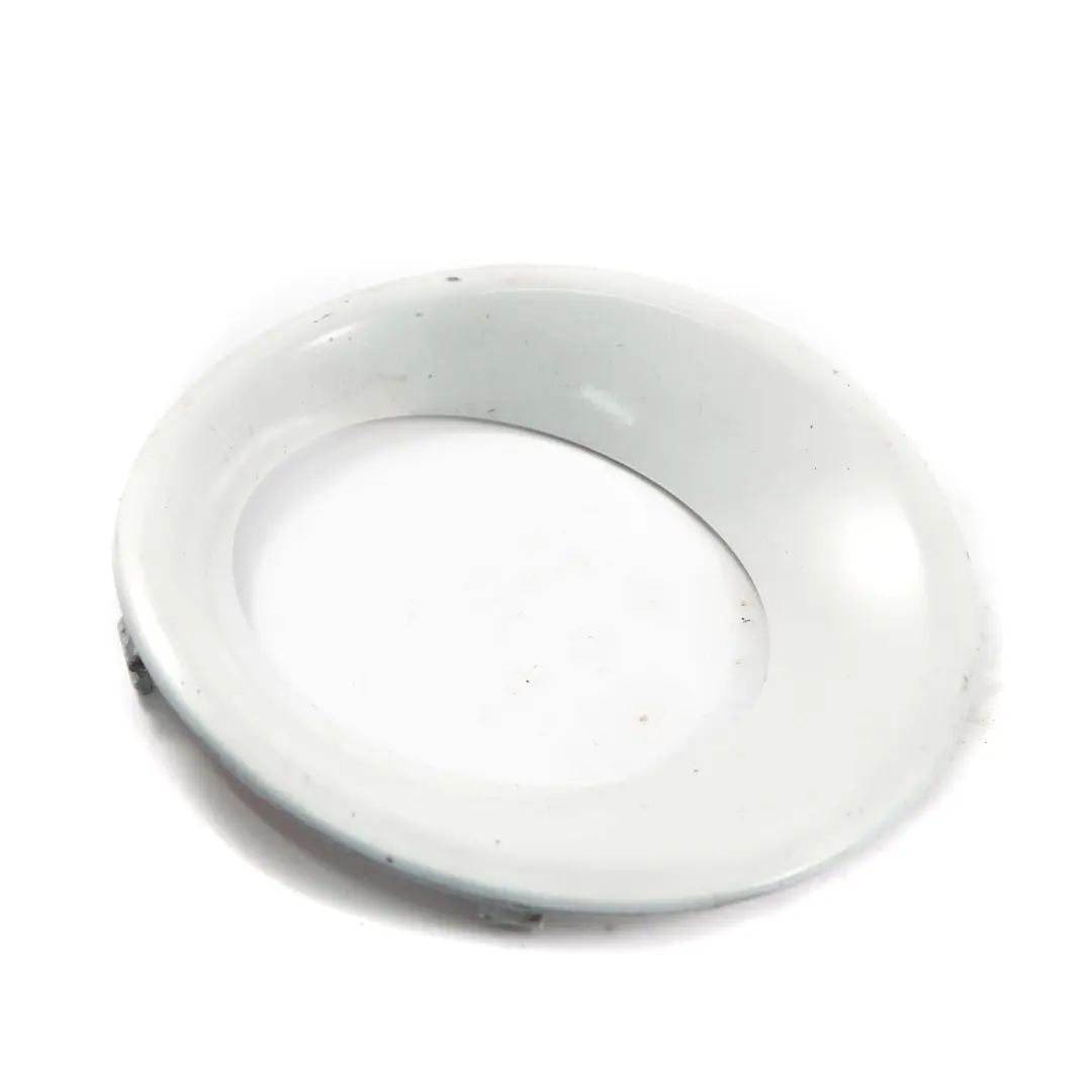 Osłona Lampy Przeciwmgielnej Biała do BMW X3 o numerze 0415733 BMW X3 Osłona Lampy Przeciwmgielnej Biała - SKU 0415733-WHI - Numer Części 0415733