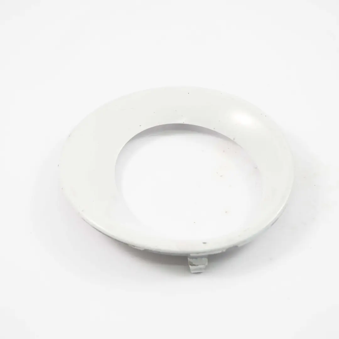 BMW X3 Osłona Lampy Przeciwmgielnej Biała - SKU 0415733-WHI - Numer Części 0415733