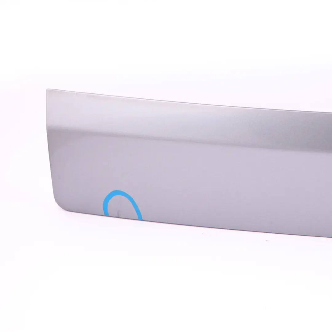 Tapa maletero Tailgate Finisher Cover Silbergrau Plata - A08 para BMW X3 E83 LCI con número de pieza 0417680 BMW X3 E83 LCI Tapa maletero Tailgate Finisher Cover Silbergrau Plata - A08 - SKU 0417680-SBG1 - Número de pieza 0417680