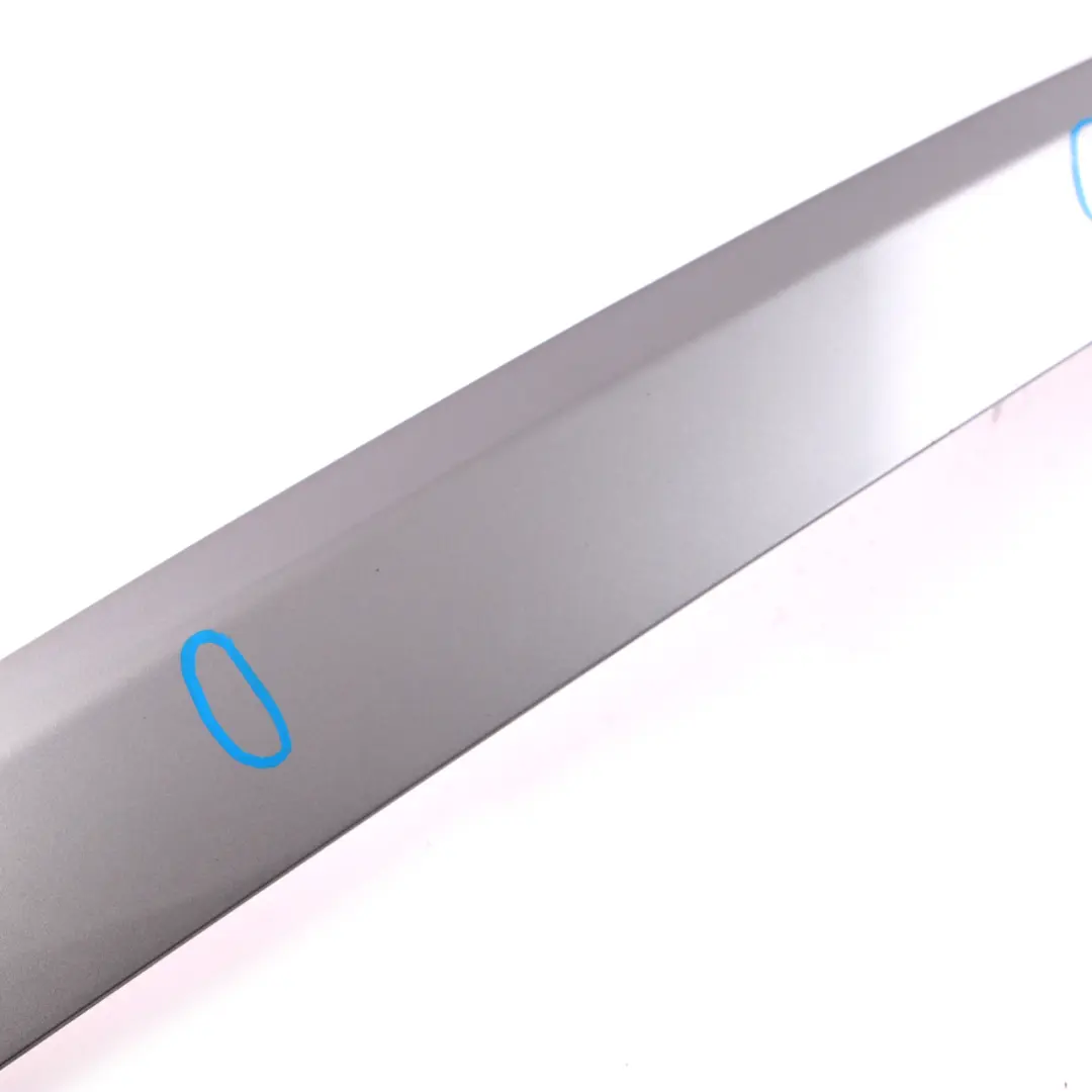 Tapa maletero Tailgate Finisher Cover Silbergrau Plata - A08 para BMW X3 E83 LCI con número de pieza 0417680 BMW X3 E83 LCI Tapa maletero Tailgate Finisher Cover Silbergrau Plata - A08 - SKU 0417680-SBG1 - Número de pieza 0417680