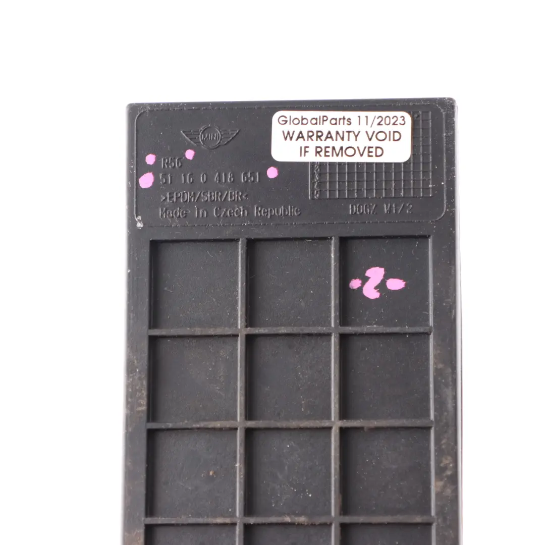 Armrest Insert Mini R50 R53 R55 R56 R60 Front Centre Arm Rest Rubber Mat to with Part number 0418651 Armrest Insert Mini R50 R53 R55 R56 R60 Front Centre Arm Rest Rubber Mat - SKU 0418651 - Part number 0418651