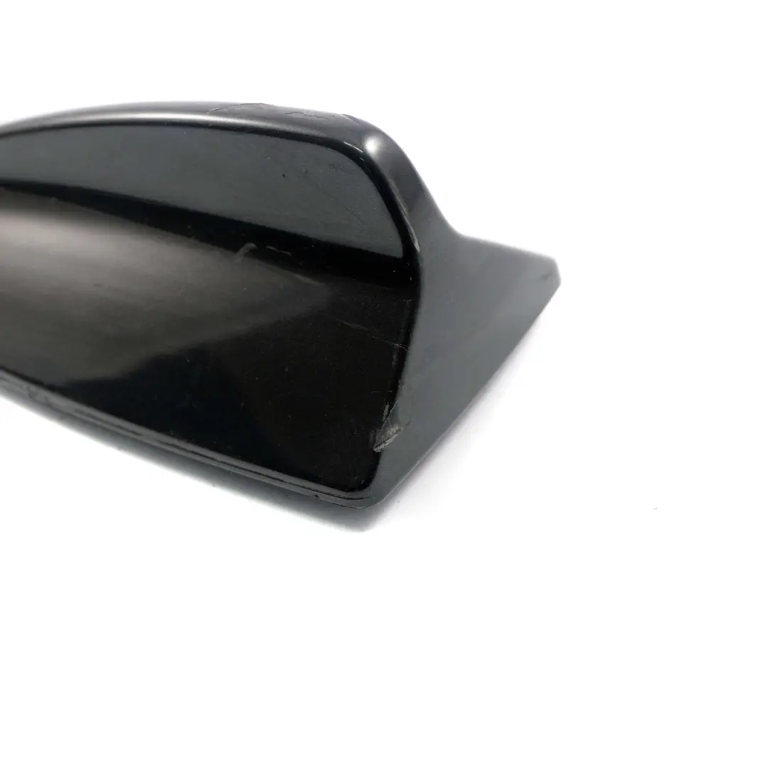 Rekin obudowa anteny do BMW X5 X6 E70 E71 F11 o numerze 0420271 BMW X5 X6 E70 E71 F11 Rekin obudowa anteny - SKU 0420271-BS1 - Numer Części 0420271