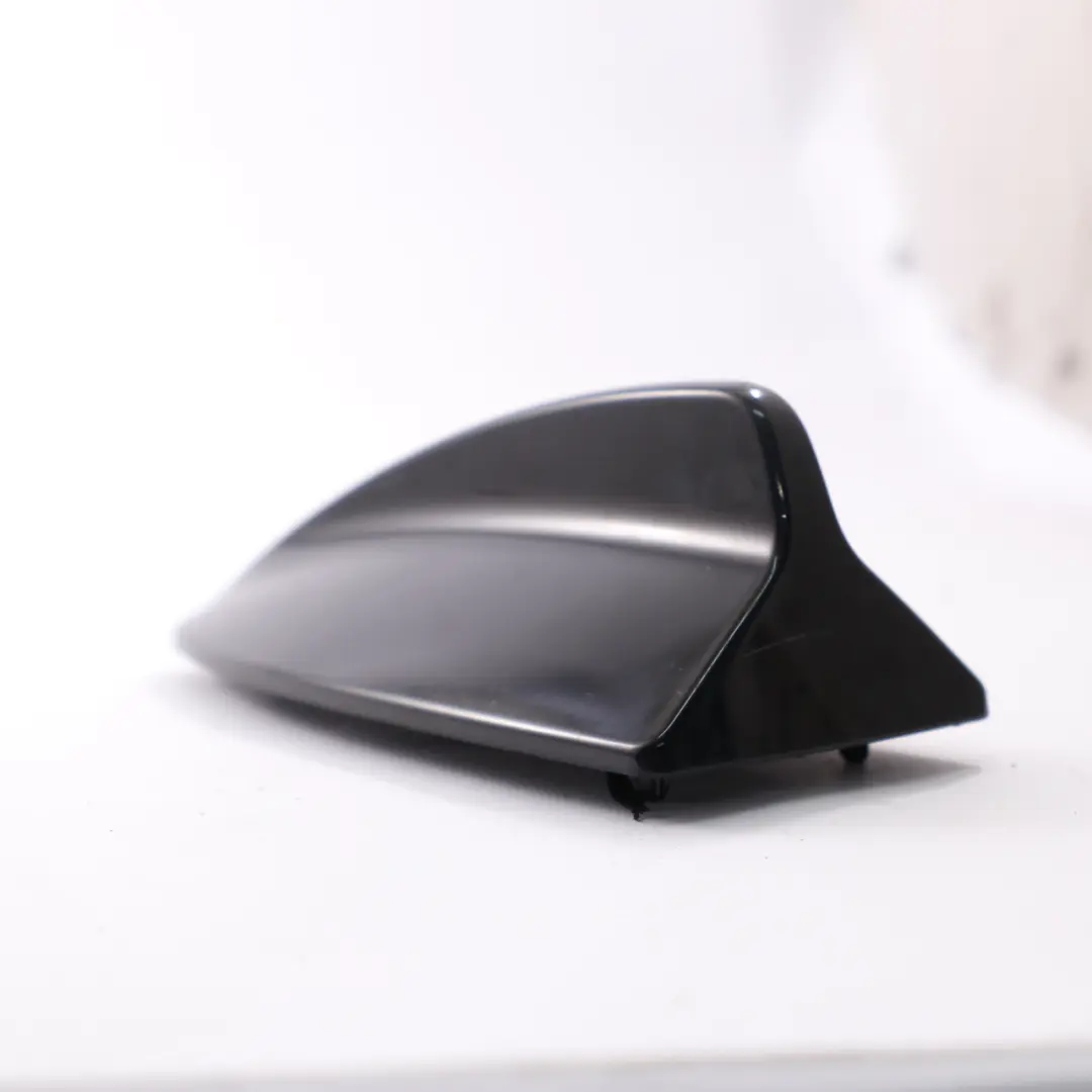 Copertura antenna tetto BMW F11 X5 E70 Alloggiamento squalo Schwarz 2 Nero - 668 per con numero di parte 0420271 Copertura antenna tetto BMW F11 X5 E70 Alloggiamento squalo Schwarz 2 Nero - 668 - SKU 0420271-SCH - Numero di parte 0420271