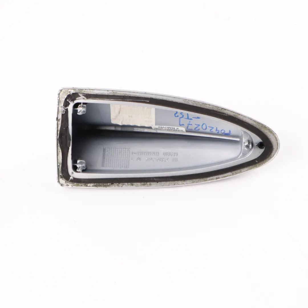 Dachantenne Haifischflossenabdeckung Titansilber SilberMetallic 354 für BMW X5 E70 1 mit Teilenummer 0420271 BMW X5 E70 1 Dachantenne Haifischflossenabdeckung Titansilber SilberMetallic 354 - SKU 0420271-TS2 - Teilenummer 0420271