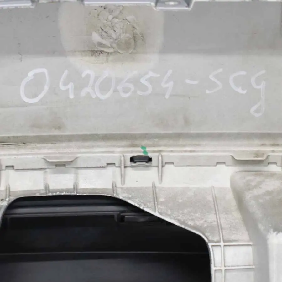 Zderzak Tylny PDC Spacegrau - A52 do BMW E83 X3 LCI o numerze 0420654 BMW E83 X3 LCI Zderzak Tylny PDC Spacegrau - A52 - SKU 0420654-SCG - Numer Części 0420654