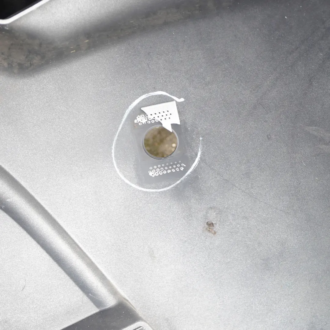 Zderzak Przedni M-Pakiet PDC Silbergrau Metallic - A08 do BMW X3 E83 LCI o numerze 0420665 BMW X3 E83 LCI Zderzak Przedni M-Pakiet PDC Silbergrau Metallic - A08 - SKU 0420665-SBG - Numer Części 0420665