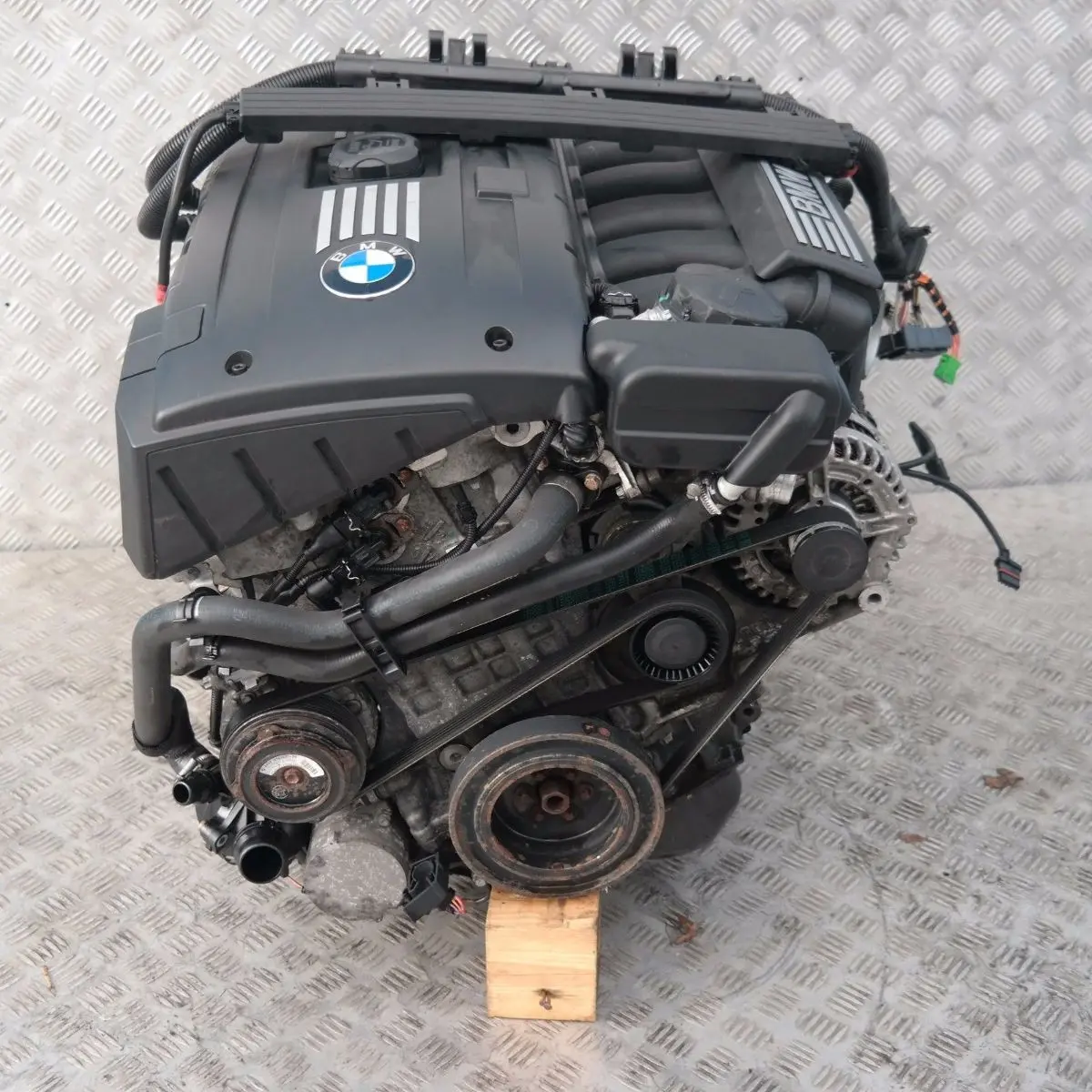 BMW E90 E91 E92 E93 LCI Motor Completo 325i 218HP N53 N53B30A GARANTIA