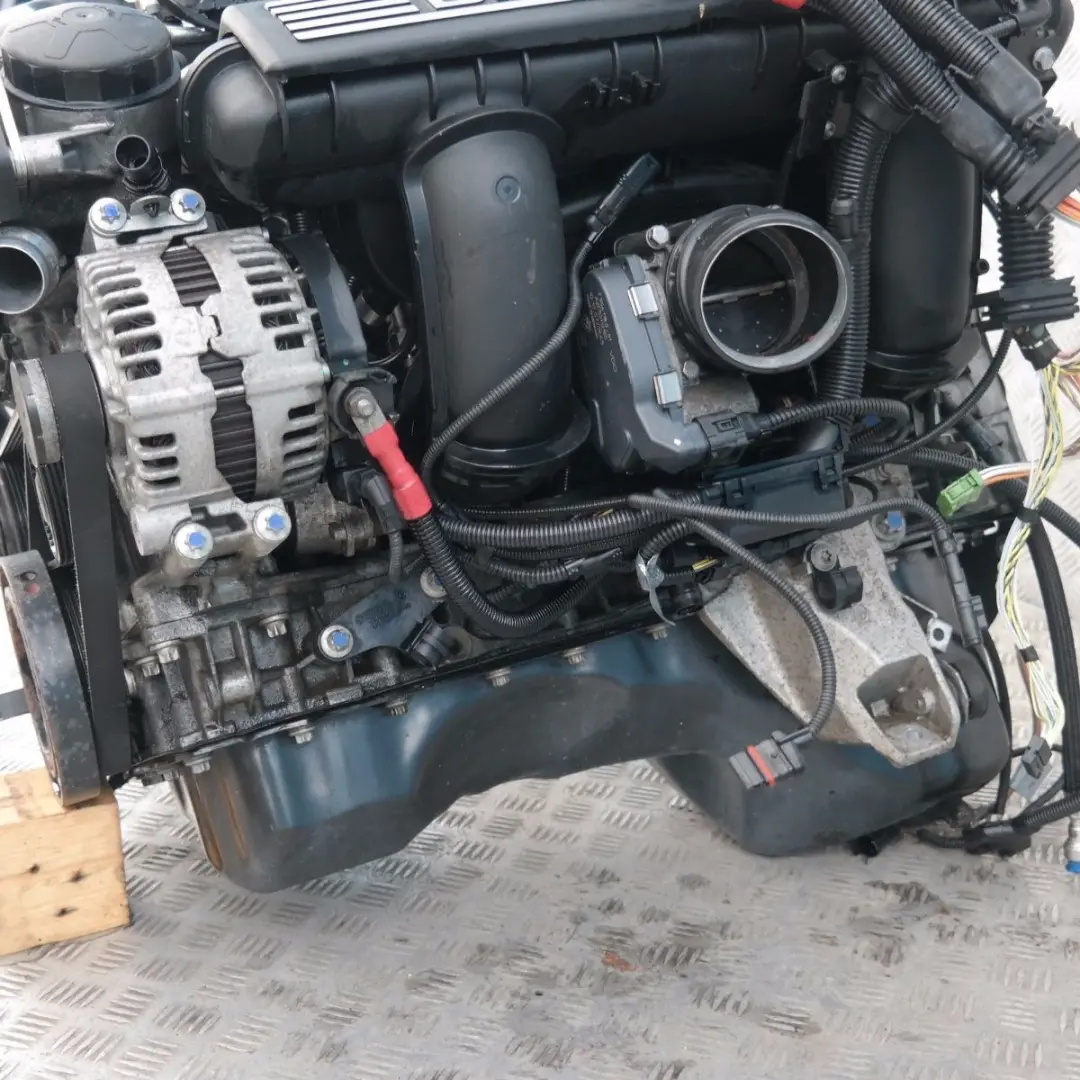 Silnik Kompletny 325i N53 N53B30A do BMW E90 E91 E92 o numerze 0421307 BMW E90 E91 E92 Silnik Kompletny 325i N53 N53B30A - SKU 0421307-1 - Numer Części 0421307