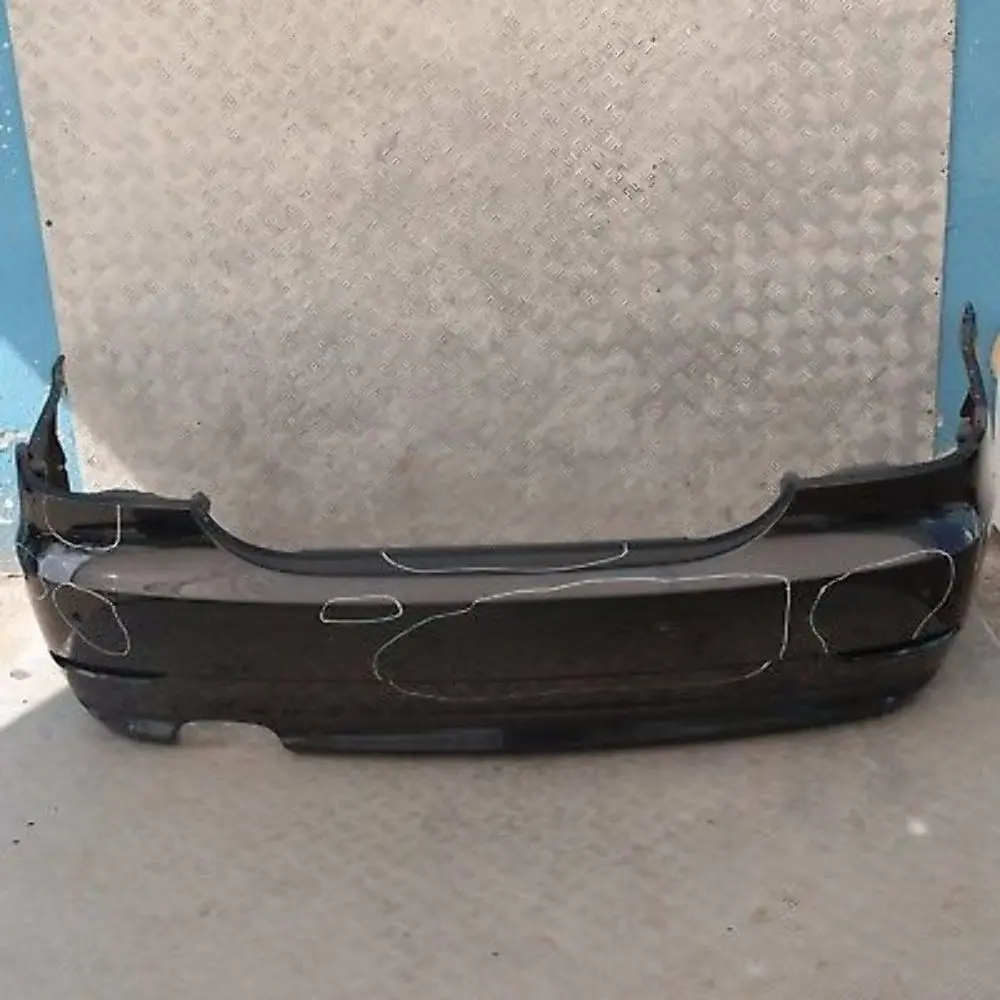 Zderzak tylny tył black saphire 475 do BMW E60 LCI o numerze 422349 BMW E60 LCI Zderzak tylny tył black saphire 475 - SKU 0422349-BS - Numer Części 422349