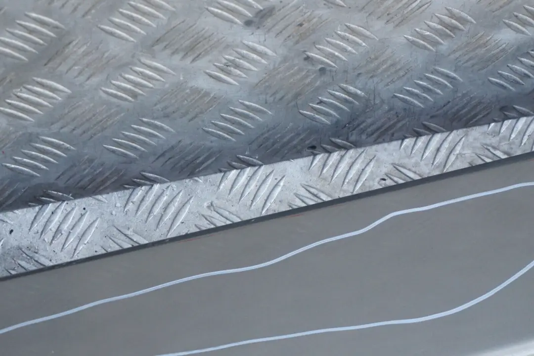 Bas de Porte Couverture Seuil a Gauche Platinbronze A53 pour BMW 5 E60N E61N LCI à propos du numéro de pièce 0422464 BMW 5 E60N E61N LCI Bas de Porte Couverture Seuil a Gauche Platinbronze A53 - SKU 0422464-PB - Numéro de pièce 0422464