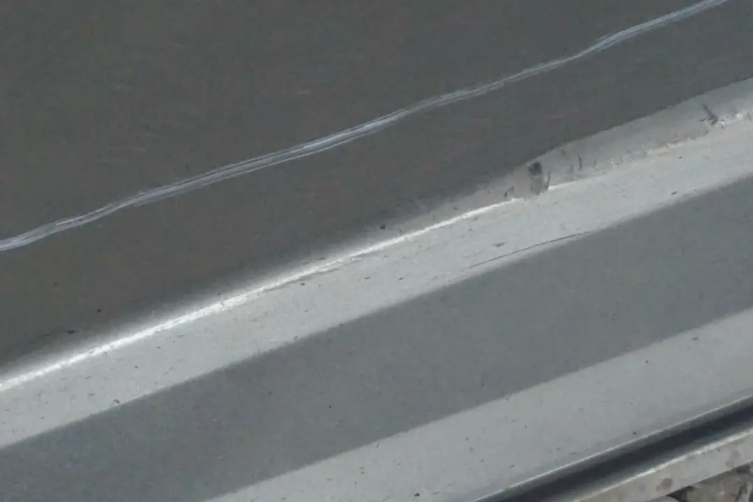 Bas de Porte Couverture Seuil a Gauche Gris Titane Titan Gris pour BMW 5 E60 E61 LCI à propos du numéro de pièce 0422464 BMW 5 E60 E61 LCI Bas de Porte Couverture Seuil a Gauche Gris Titane Titan Gris - SKU 0422464-TGR - Numéro de pièce 0422464