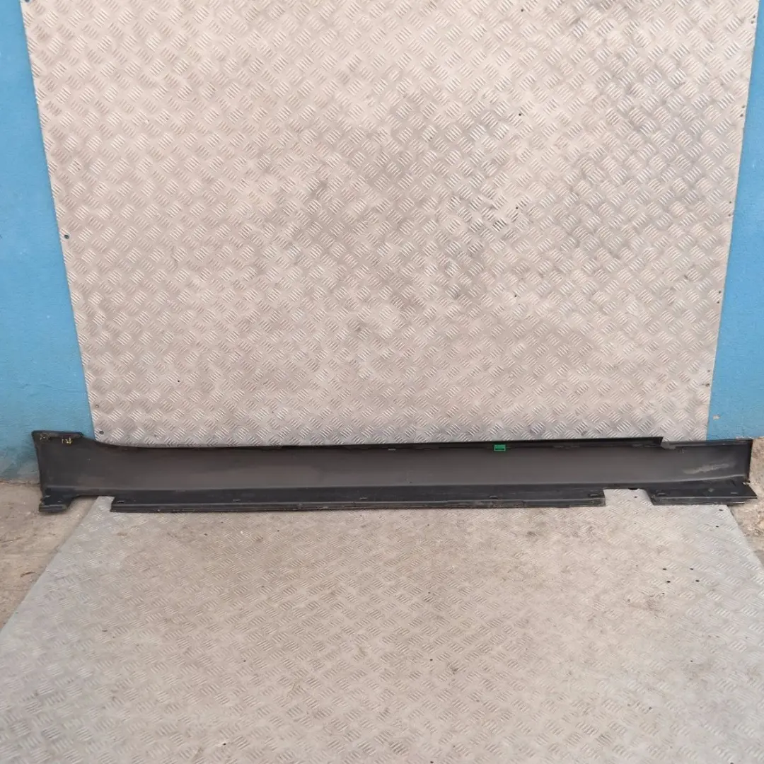 Door sill cover side skirt left N/S Schwarz 2 Black to BMW 5 SERIES E60N E61N LCi with Part number 422464 BMW 5 SERIES E60N E61N LCi Door sill cover side skirt left N/S Schwarz 2 Black - SKU 0422464-SCH - Part number 422464