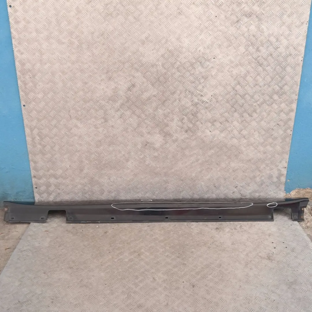 Door sill cover side skirt left N/S Schwarz 2 Black to BMW 5 SERIES E60N E61N LCi with Part number 422464 BMW 5 SERIES E60N E61N LCi Door sill cover side skirt left N/S Schwarz 2 Black - SKU 0422464-SCH - Part number 422464