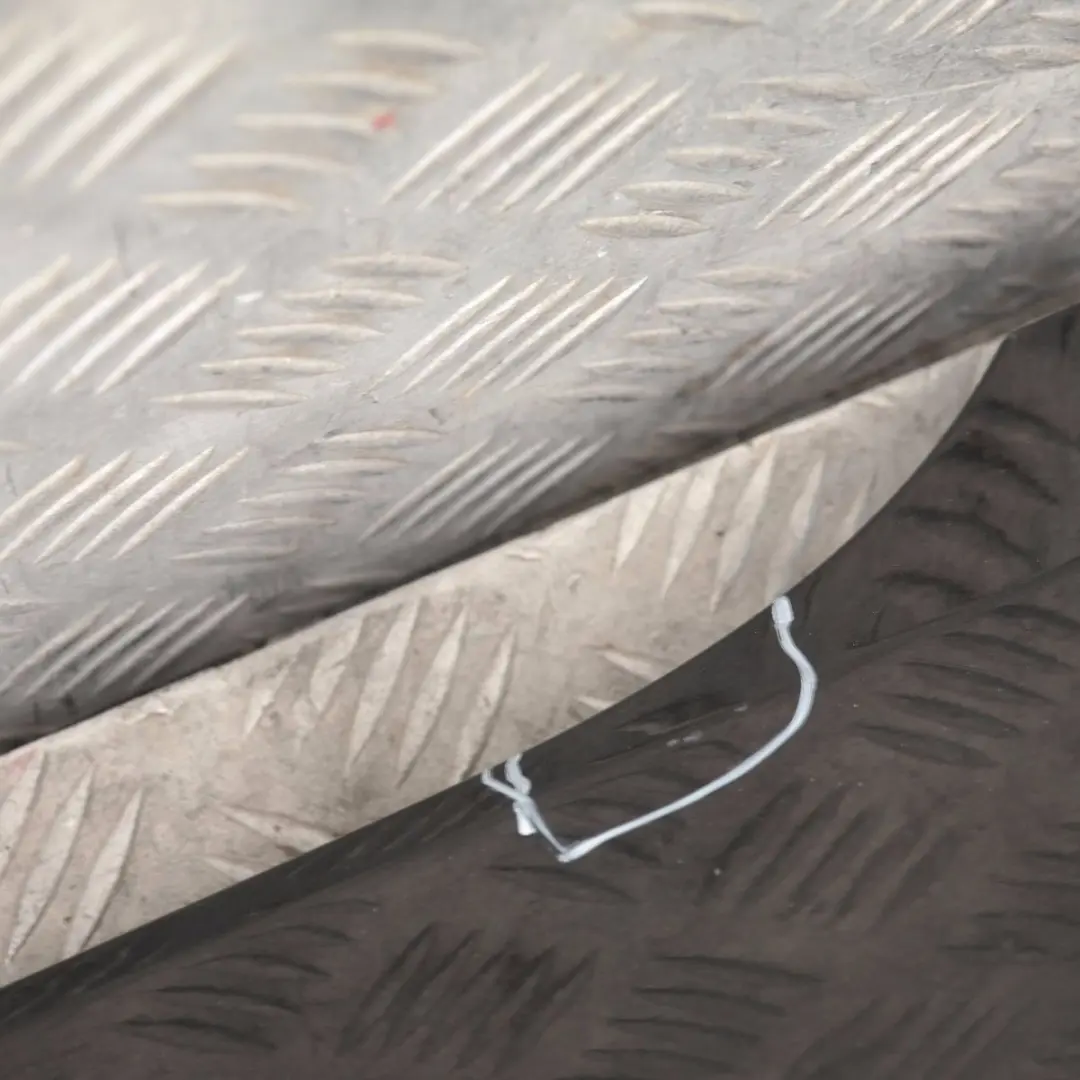 Cubre umbral lateral faldón izquierdo Schwarz 2 Negro para BMW E60N E61N LCi con número de pieza 422464 BMW E60N E61N LCi Cubre umbral lateral faldón izquierdo Schwarz 2 Negro - SKU 0422464-SCH1 - Número de pieza 422464