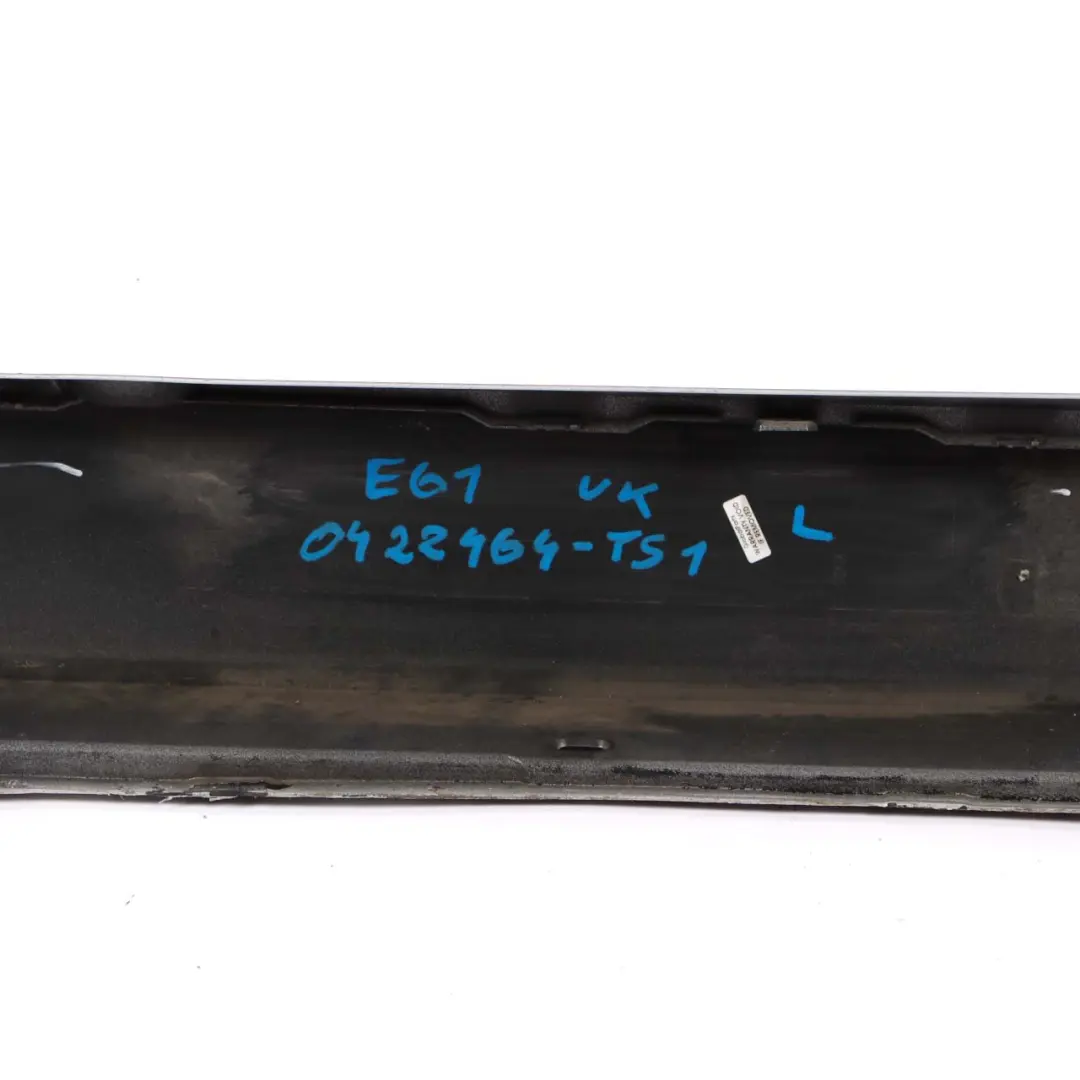 Lift Nakładka Listwa Progowa Lewa Srebrna do BMW E60 E61 o numerze 0422464 BMW E60 E61 Lift Nakładka Listwa Progowa Lewa Srebrna - SKU 0422464-TS1 - Numer Części 0422464