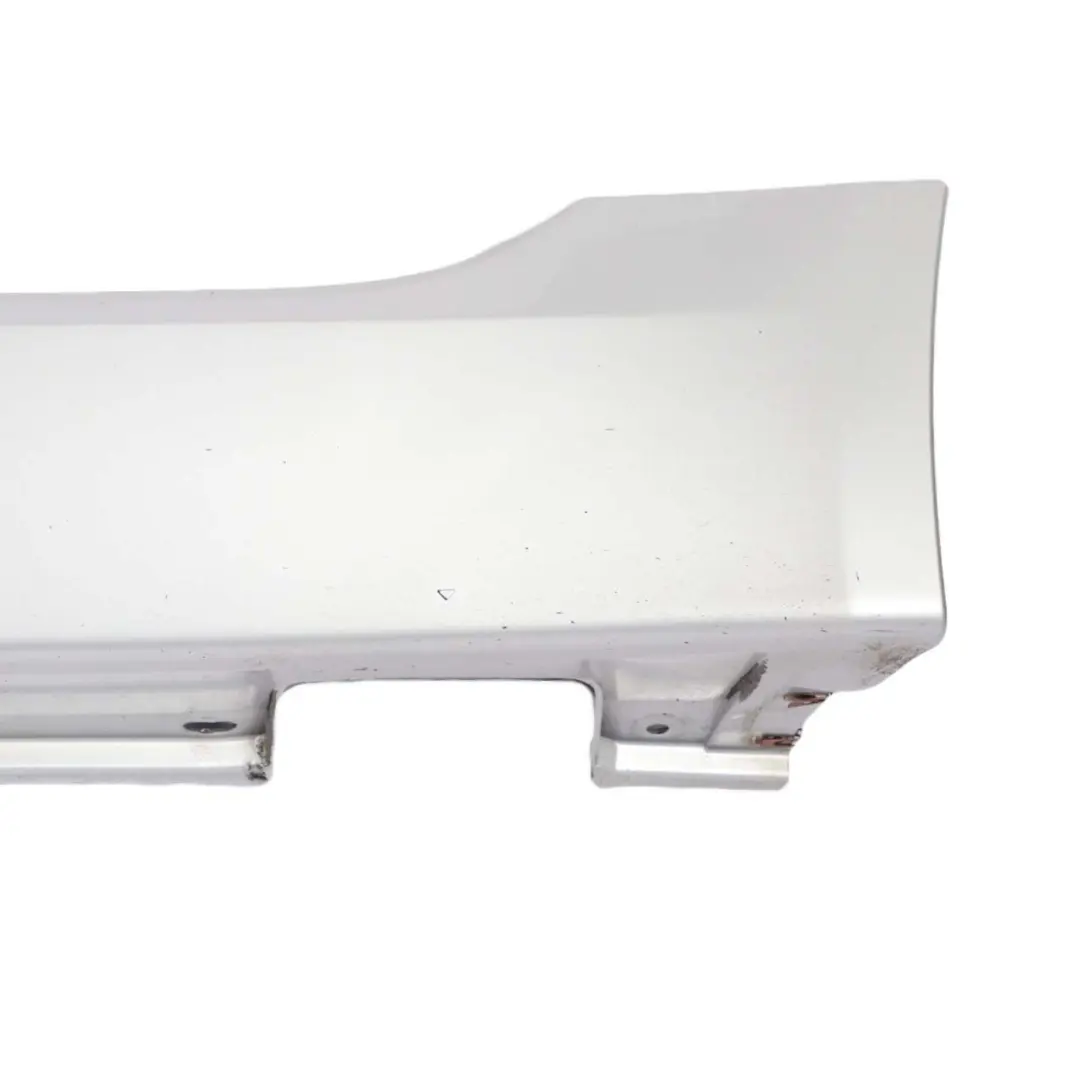 Lift Nakładka Listwa Progowa Lewa Srebrna do BMW E60 E61 o numerze 0422464 BMW E60 E61 Lift Nakładka Listwa Progowa Lewa Srebrna - SKU 0422464-TS1 - Numer Części 0422464