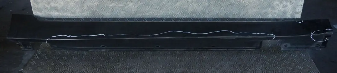 BMW E60 LCI Nakładka listwa na próg prawy schwarz - SKU 0422465-SCH1 - Numer Części 0422465