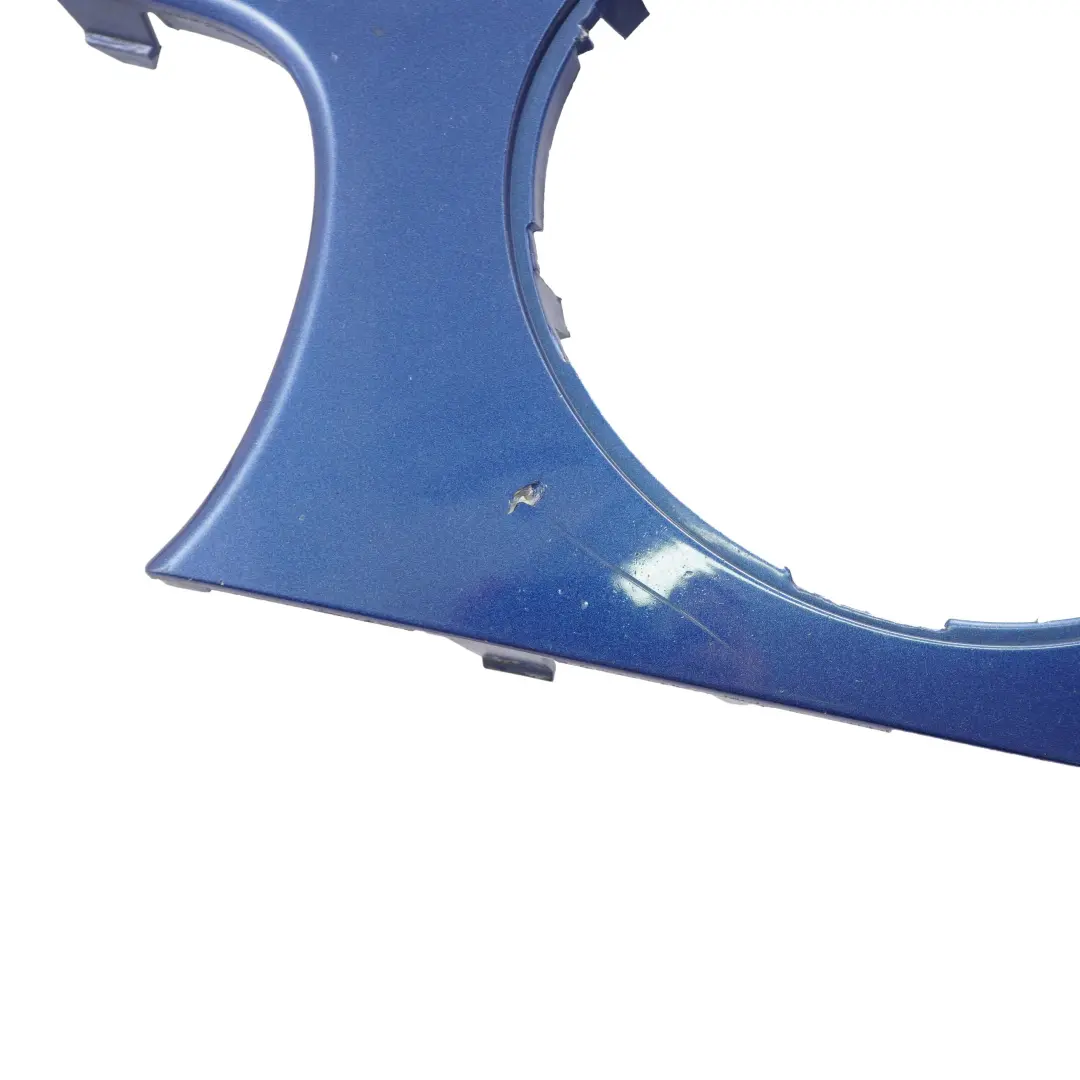 Embellecedor Parachoques Delantero Izquierdo Azul Rayo para Mini Cooper One R55 R56 2 con número de pieza 0430225 Mini Cooper One R55 R56 2 Embellecedor Parachoques Delantero Izquierdo Azul Rayo - SKU 0430225-LB2 - Número de pieza 0430225