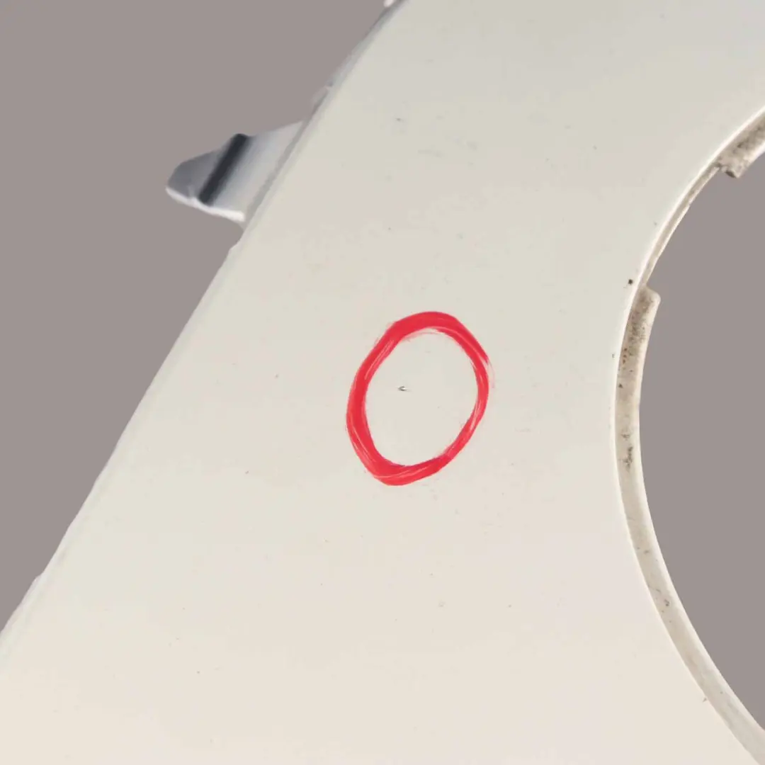 Paraurti Anteriore Sinistro Trim Panel Pepper White per Mini Cooper R55 R56 R57 con numero di parte 0430225 Mini Cooper R55 R56 R57 Paraurti Anteriore Sinistro Trim Panel Pepper White - SKU 0430225-PW1 - Numero di parte 0430225