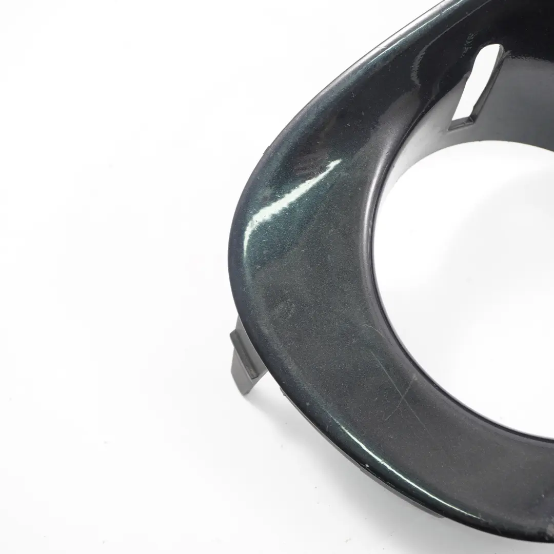 Garniture de pare-chocs avant droit Astro Black pour Mini Cooper S R55 R56 à propos du numéro de pièce 0430244 Mini Cooper S R55 R56 Garniture de pare-chocs avant droit Astro Black - SKU 0430244-ASB - Numéro de pièce 0430244