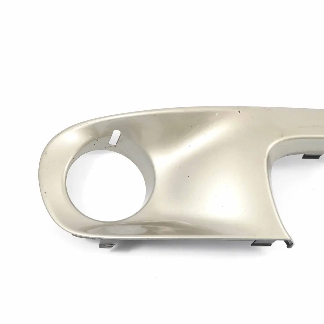 Pannello Paraurti Anteriore Destro Argento Brillante A60 per Mini Cooper S R55 R56 con numero di parte 0430244 Mini Cooper S R55 R56 Pannello Paraurti Anteriore Destro Argento Brillante A60 - SKU 0430244-SS - Numero di parte 0430244