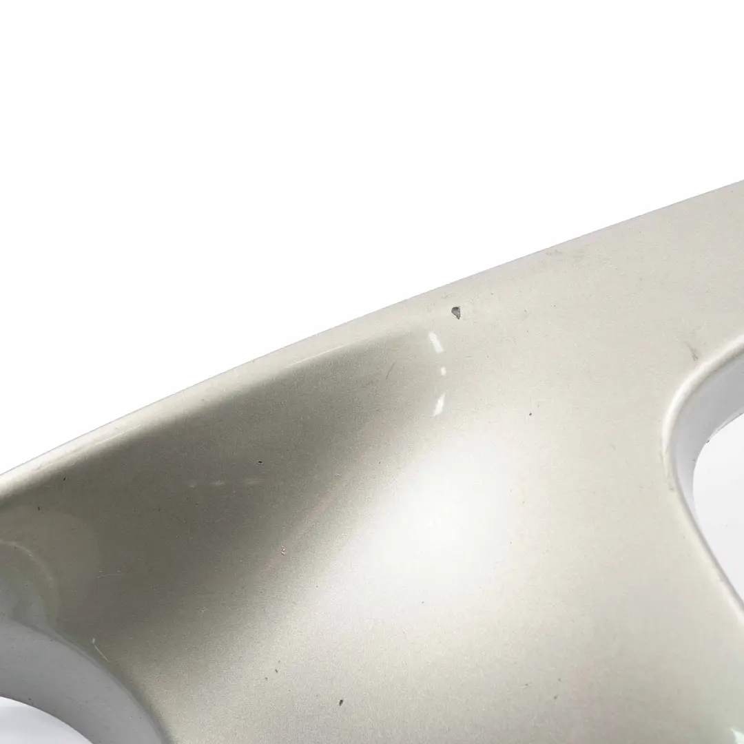 Garniture de pare-chocs avant droit Sparkling Silver A60 pour Mini Cooper S R55 R56 à propos du numéro de pièce 0430244 Mini Cooper S R55 R56 Garniture de pare-chocs avant droit Sparkling Silver A60 - SKU 0430244-SS - Numéro de pièce 0430244